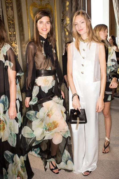 Look 30